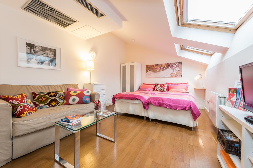 Prince Santa Ana Apartment - Madrid — Photos 3